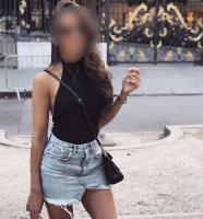 664367209: Chica busca chico en Sevilla