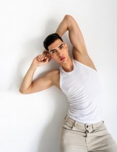 607589451: Chico busca chica en Valladolid