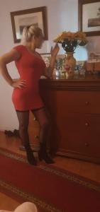 657697397: Chica busca chico en Málaga