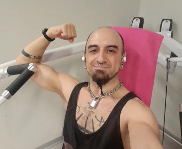 604012507: Chico busca chica en Madrid