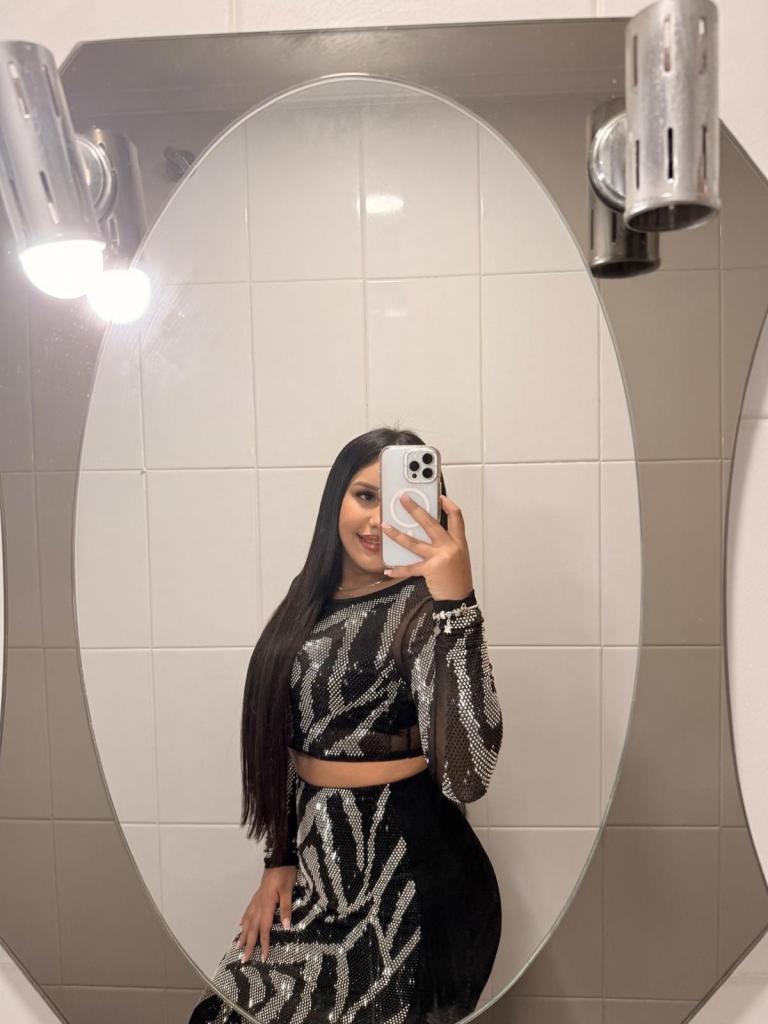 Chica busca chico en Orense: 