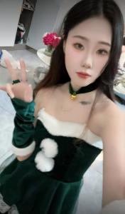 647004930: Chica busca chico en Granada