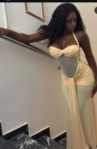 604196031: Chica busca chico en Tenerife