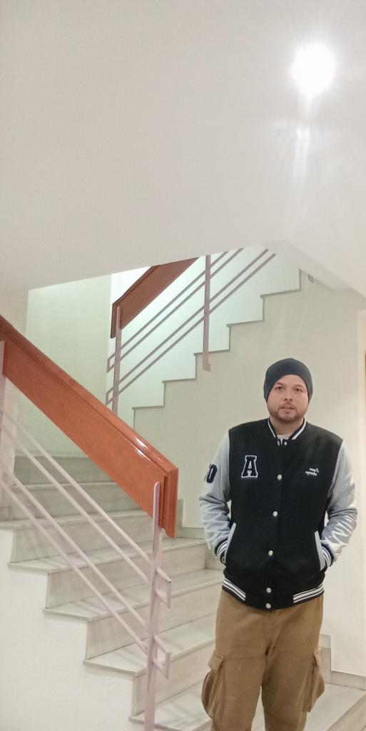 Chico busca chica en Barcelona: 