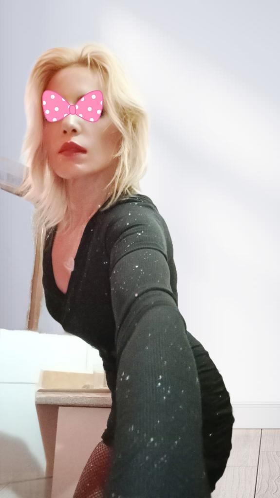 610806494: Chica busca chico en Asturias