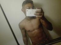 631906792: Chico busca chica en Barcelona