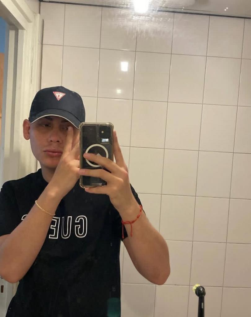 Chico busca chica en Mallorca: 