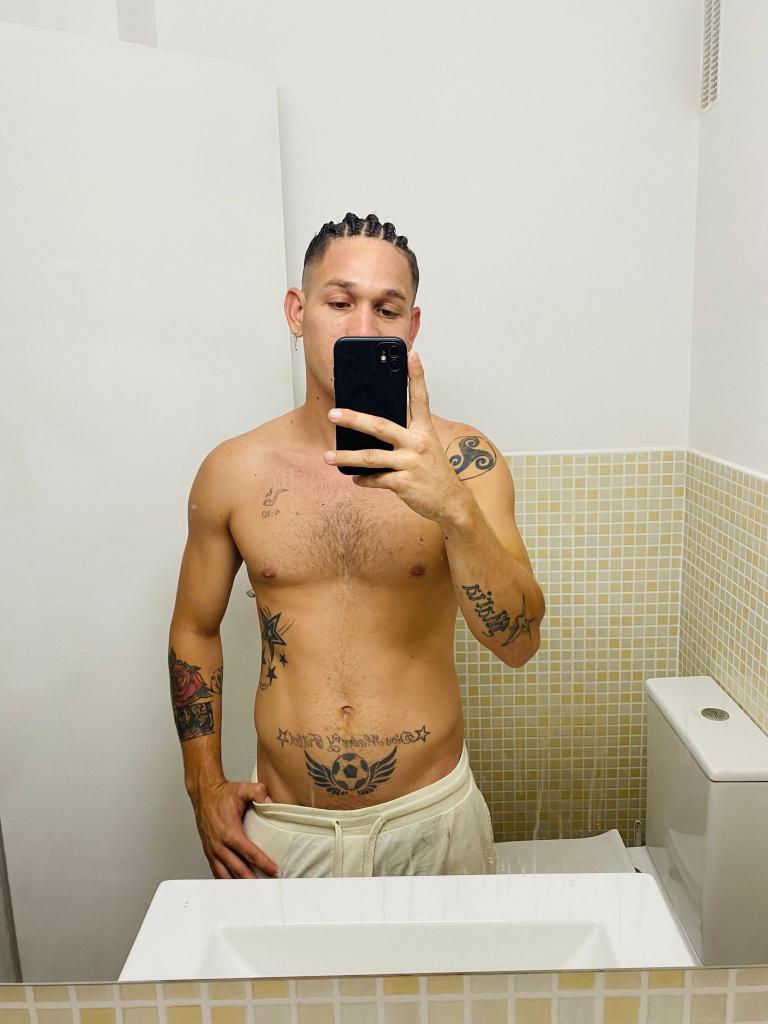 Chico busca chica en Valencia: 