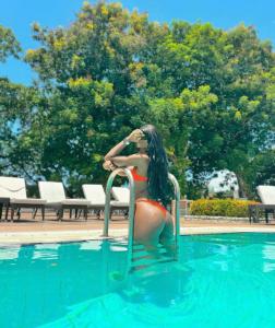 672961845: Chica busca chico en Valencia