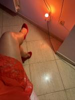 631079687: Chica busca chico en Gerona