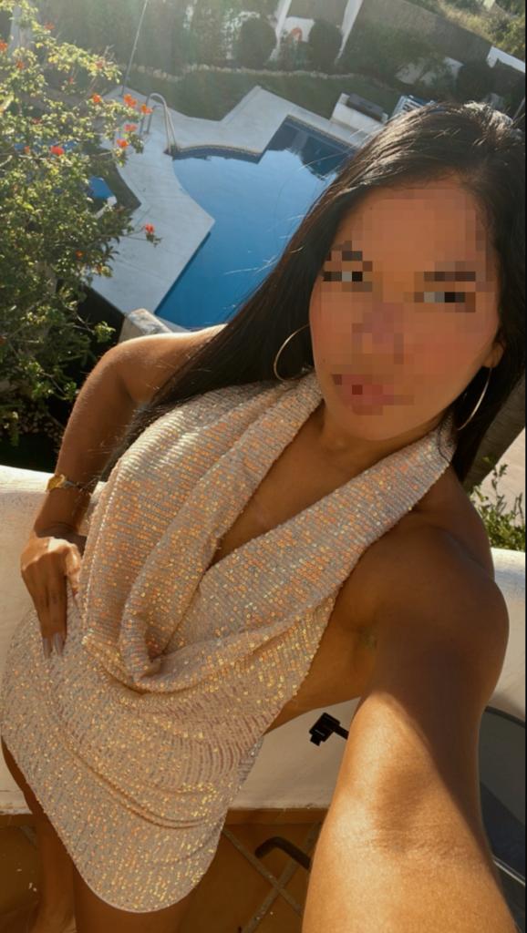 611876735: Chica busca chico en Málaga
