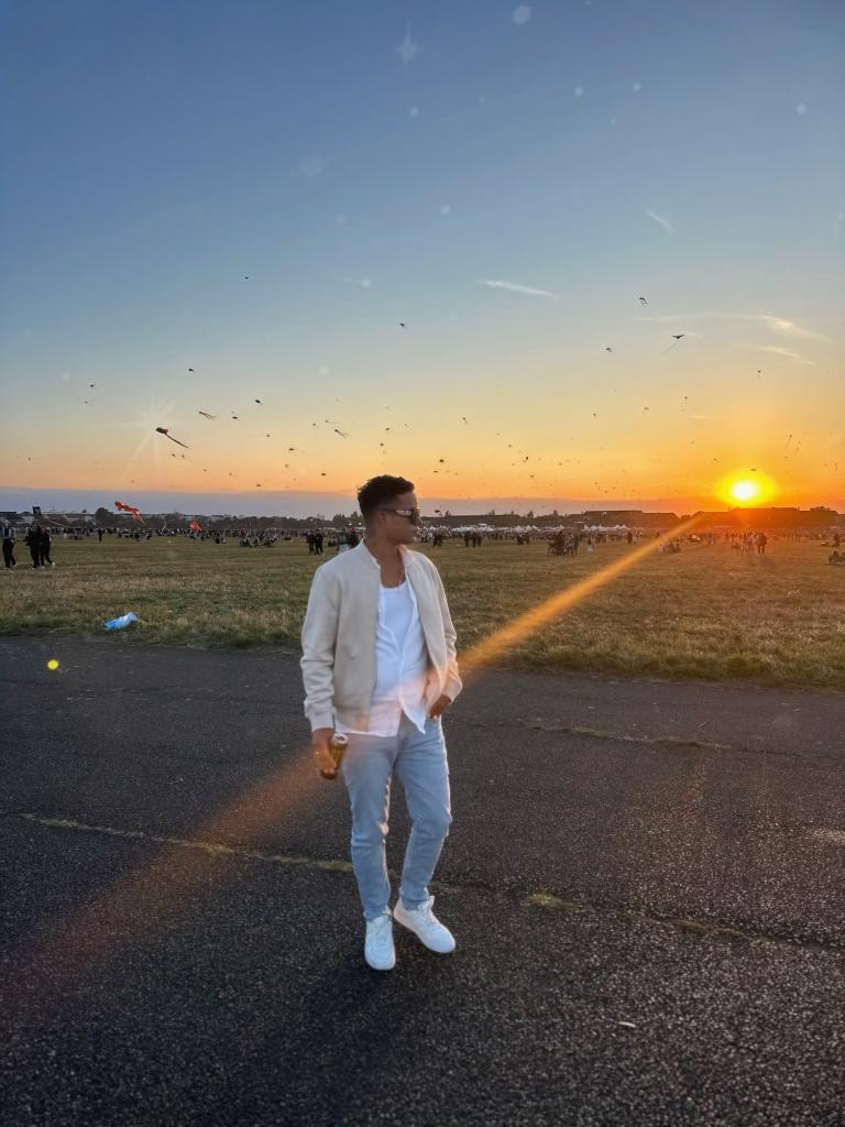 Chico busca chica en Mallorca: 