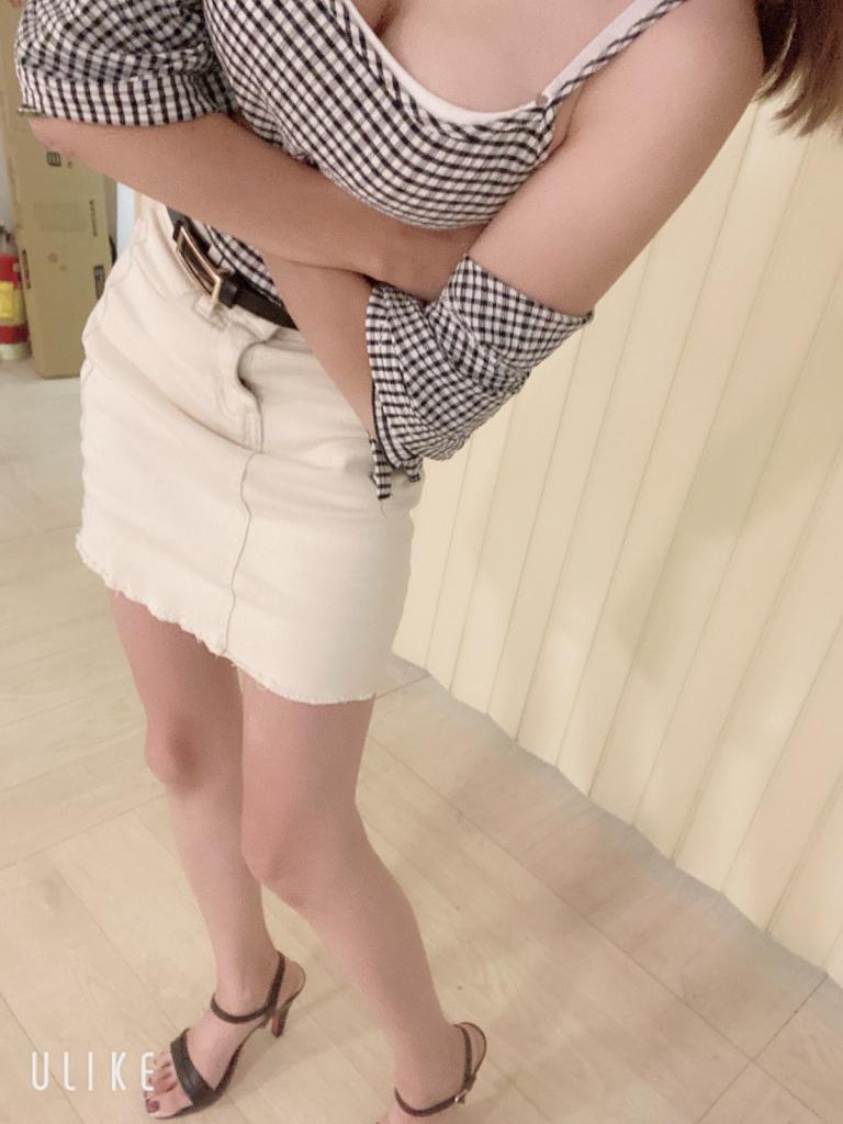 688432150: Chica busca chico en Madrid