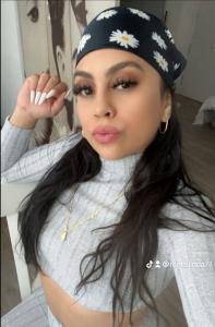 617064423: Chica busca chico en Pontevedra