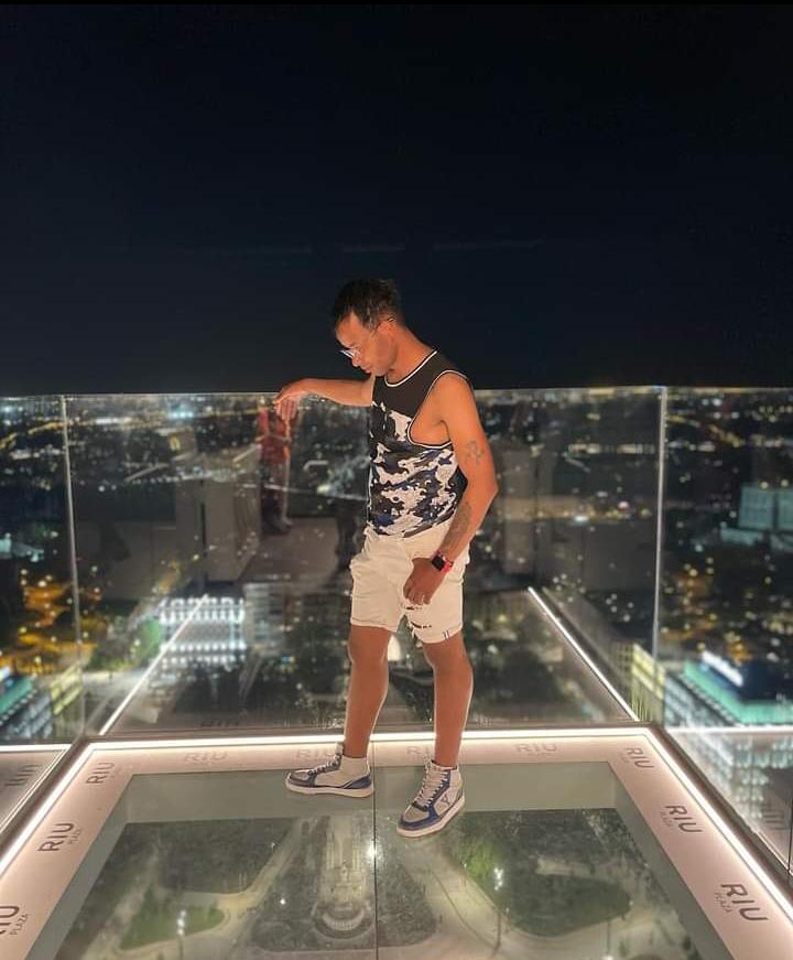 663037900: Chico busca chica en Madrid