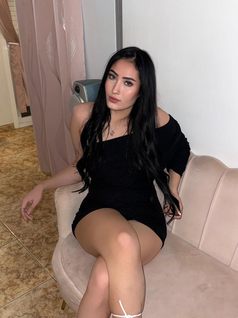 603707745: Chica busca chico en Ibiza