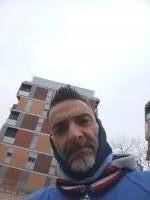 614118235: Chico busca chica en Barcelona