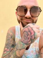 654856122: Chico busca chica en Málaga