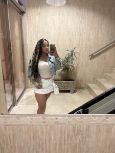 Chica busca chico en Cádiz: 