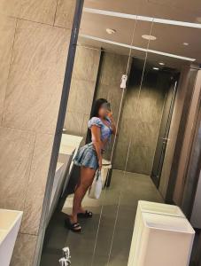 643981571: Chica busca chico en La Rioja