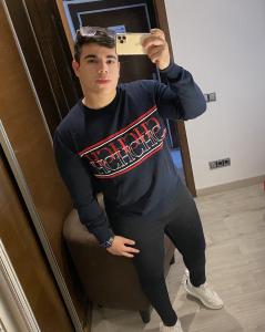 Chico busca chica en Las Palmas: 