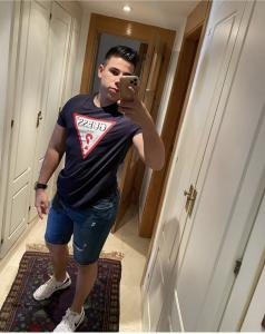 Chico busca chica en Las Palmas: 