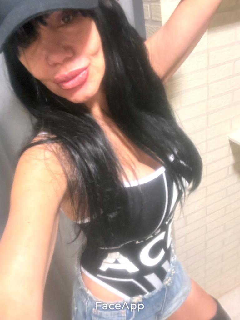 Chica busca chico en Cantabria: 