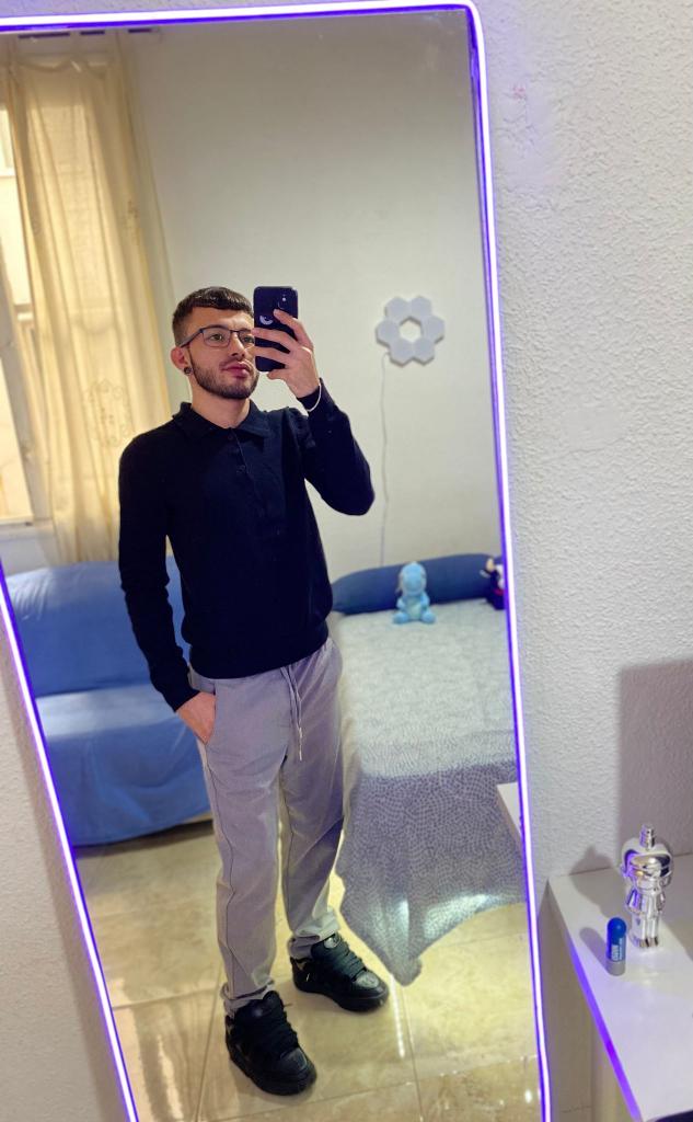 Chico busca chica en Barcelona: 