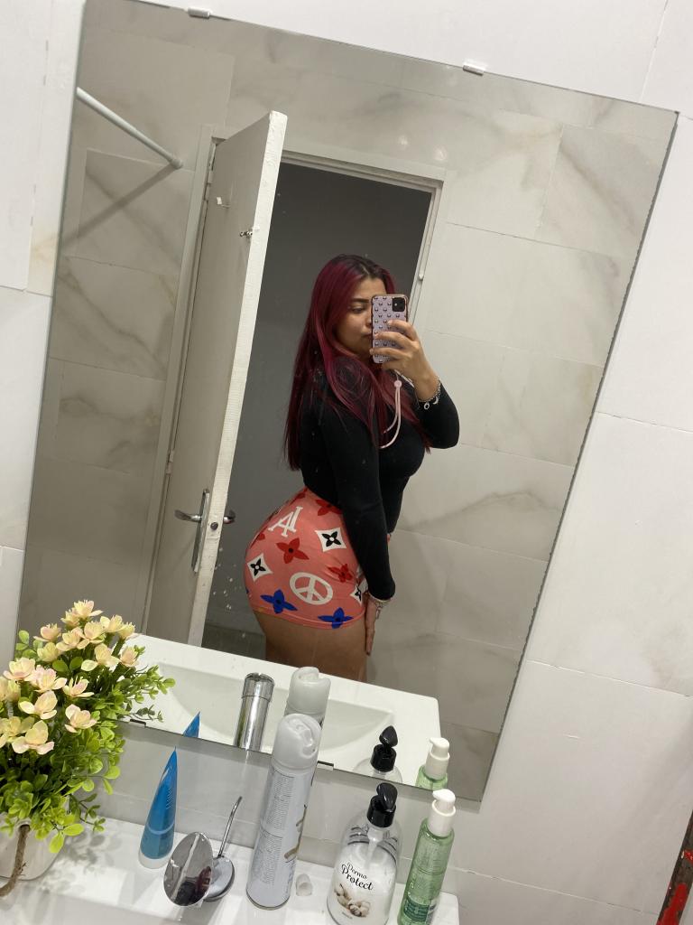 Chica busca chico en Cádiz: 