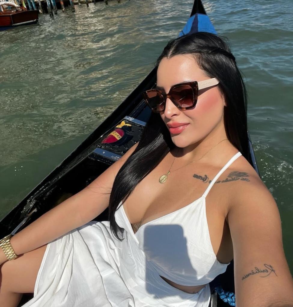 Chica busca chico en Cádiz: 