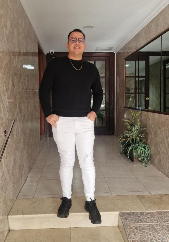 Chico busca chica en Asturias: 