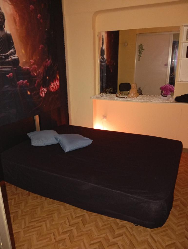 Chica busca chico en Barcelona: 