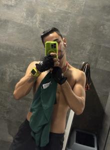 641738422: Chico busca chica en La Coruña