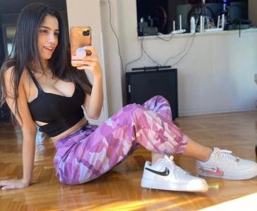 614896653: Chica busca chico en Sevilla