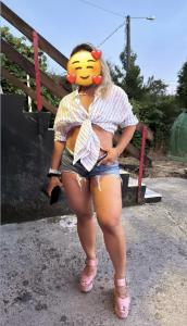 614951774: Chica busca chico en La Coruña