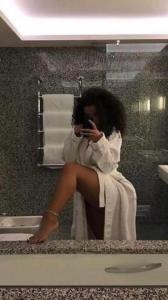 661576483: Chica busca chico en Mallorca