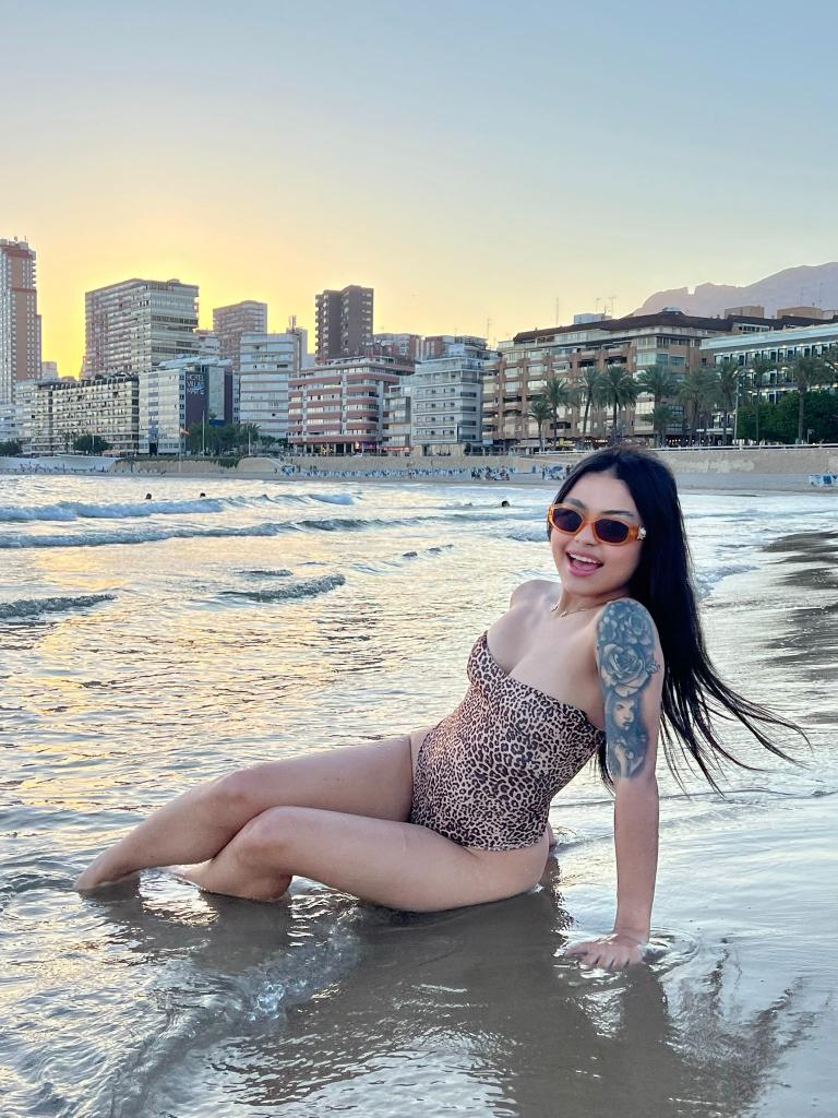 Chica busca chico en Alicante: 