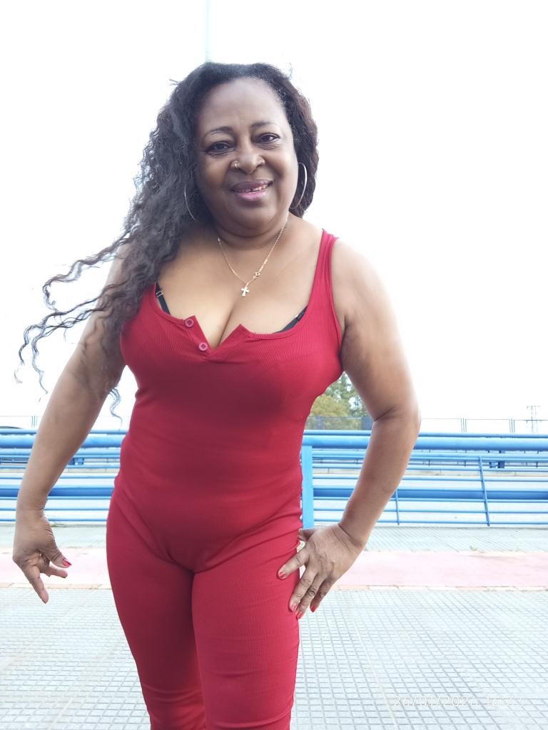 Chica busca chico en Sevilla: 