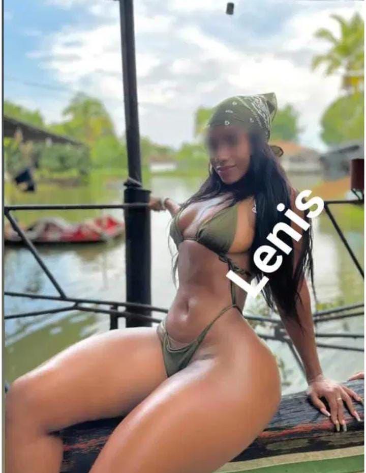 Chica busca chico en Orense: 