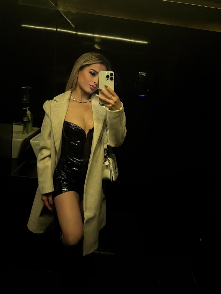 Chica busca chico en Tenerife: 