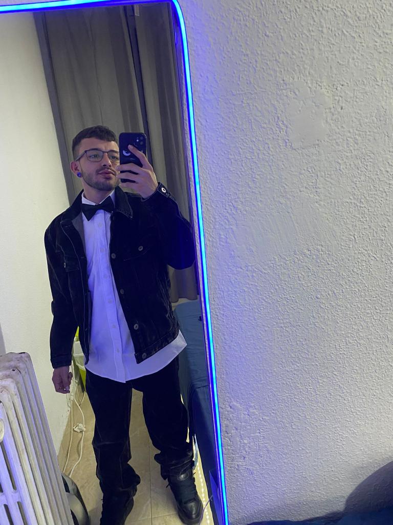 Chico busca chica en Barcelona: 