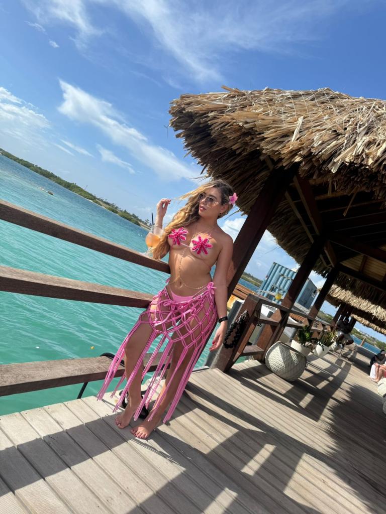 Chica busca chico en Tenerife: 