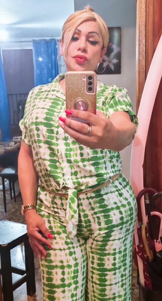 662654743: Chica busca chico en Cádiz