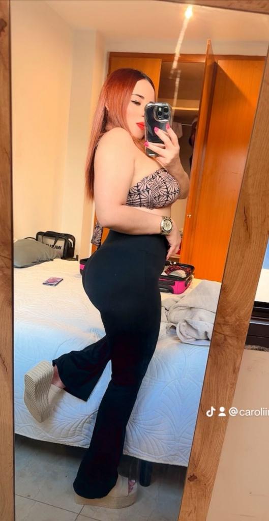 631334029: Chica busca chico en Gerona