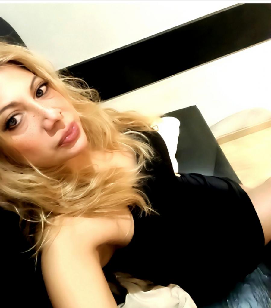 Chica busca chico en Asturias: 