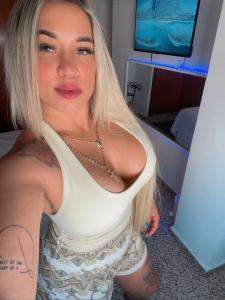 656394388: Chica busca chico en Pontevedra