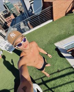 621433583: Chico busca chica en Granada