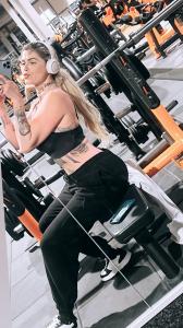 617075791: Chica busca chico en Madrid