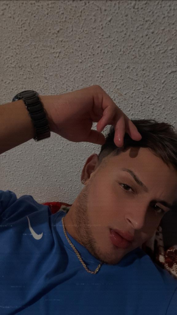 674713300: Chico busca chica en Las Palmas