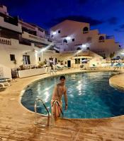 674713300: Chico busca chica en Las Palmas